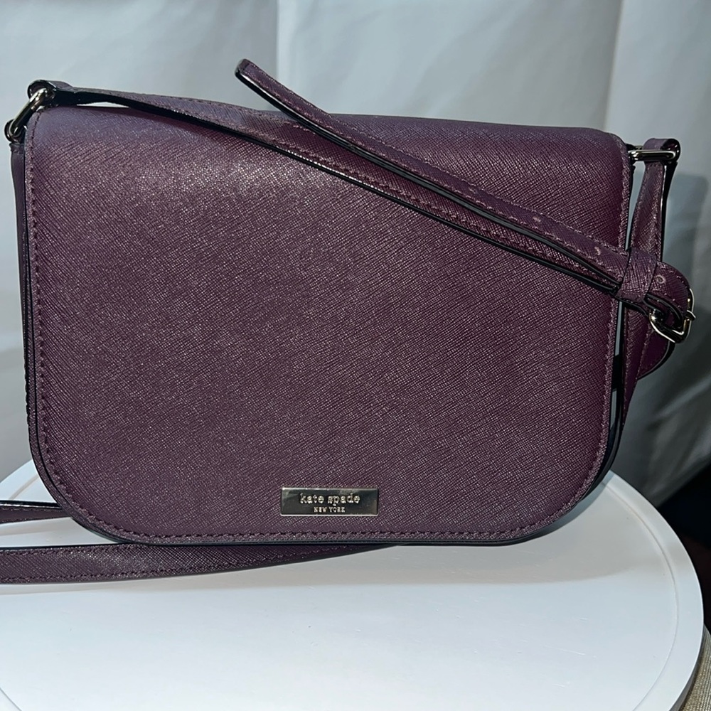 Kate Spade Carsen Leather New York Laurel Way Adjustable Crossbody Bag Like New